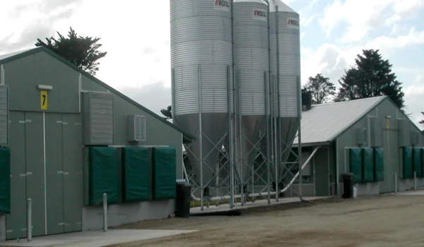 سیلو ذخیره خوراک طیور